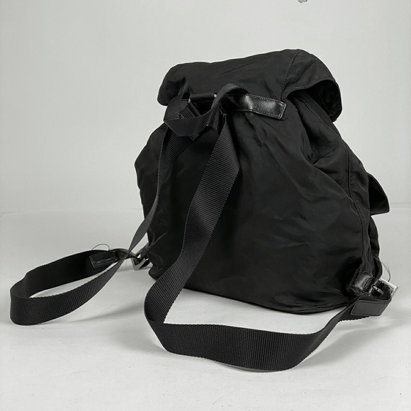 Prada Logo Plate Rucksack Backpack Nylon Nero Black - Picture 2 of 7